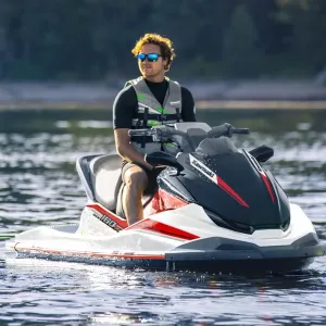 Kawasaki Jet Ski STX 160X : puissance, confort et contrôle sur l’eau gallery 1