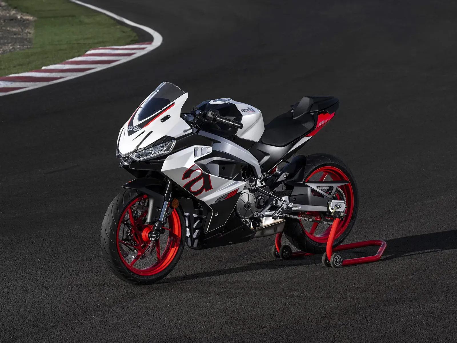Aprilia RS 457 4