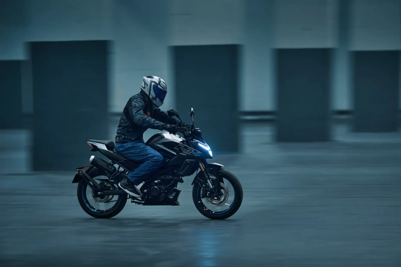 CFMOTO 125NK 4