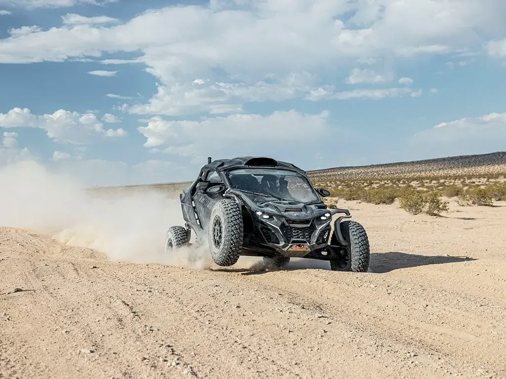 Can-Am Maverick R X 4