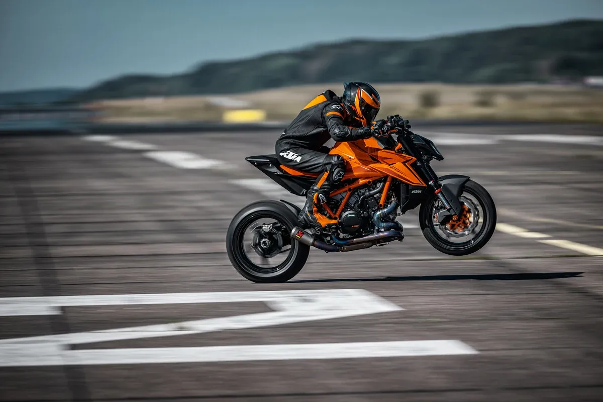 KTM 1390 Super Duke R 3