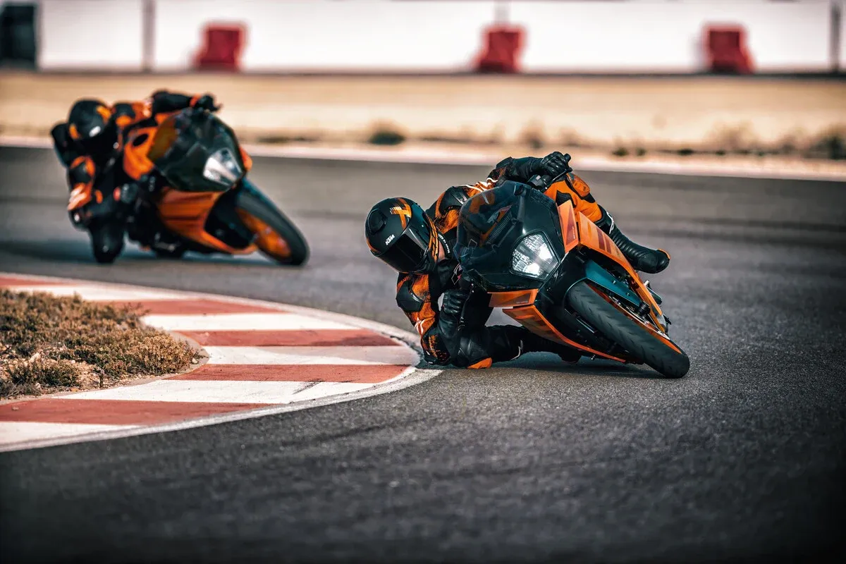 KTM RC 390 4