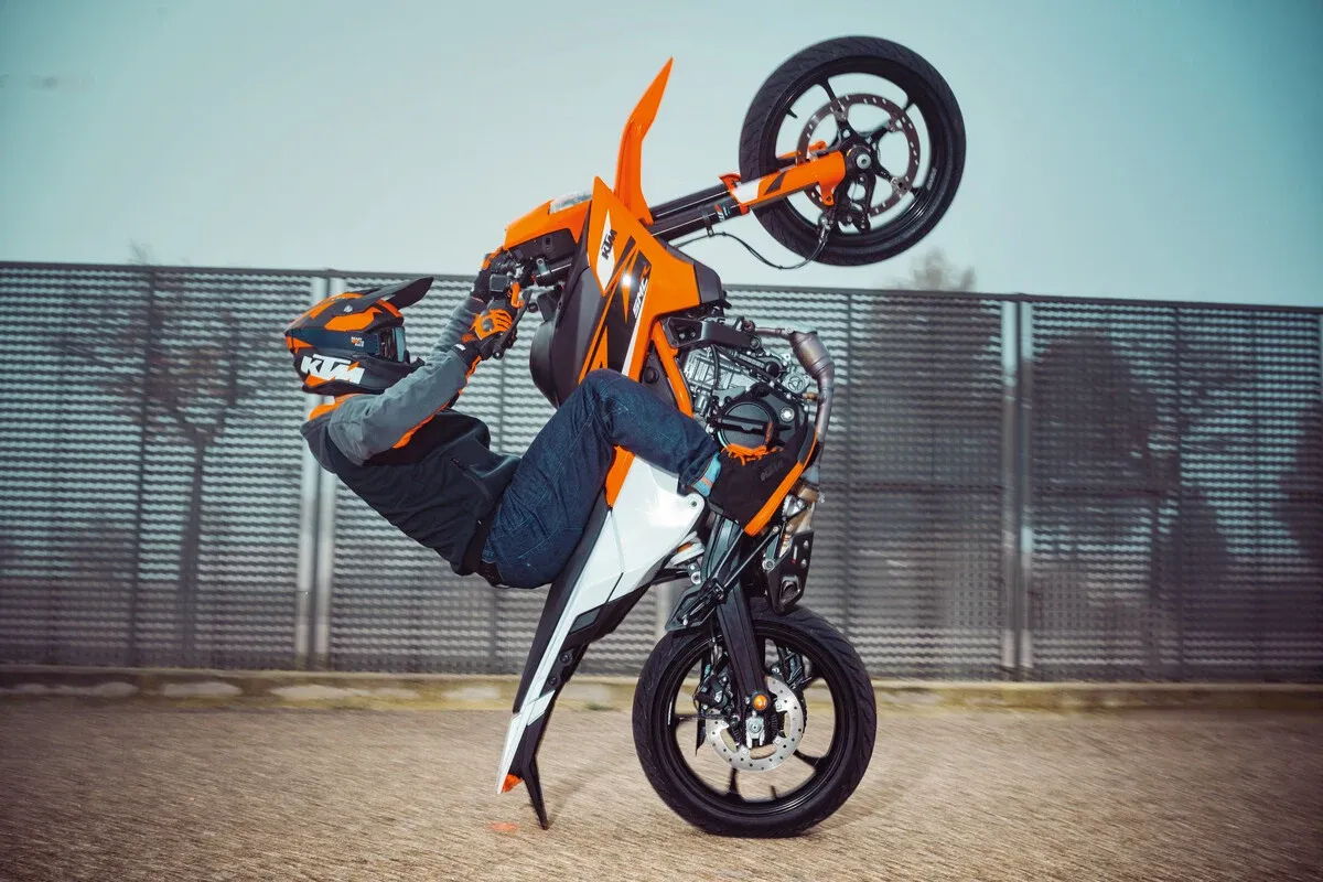 KTM 390 SMC R 3