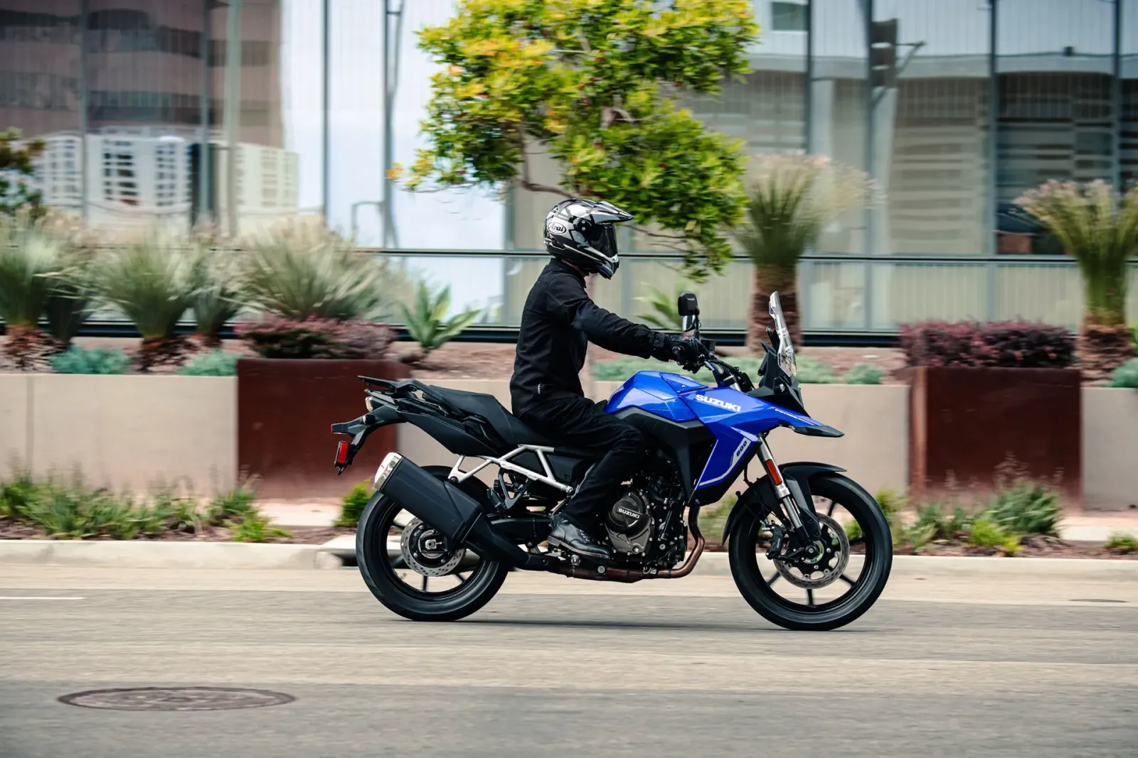 Suzuki V-STROM 800 5