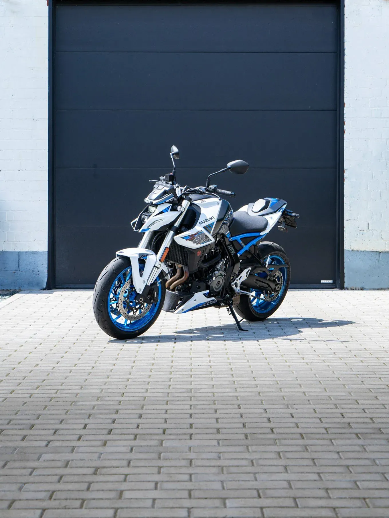 Suzuki GSX-8S 3