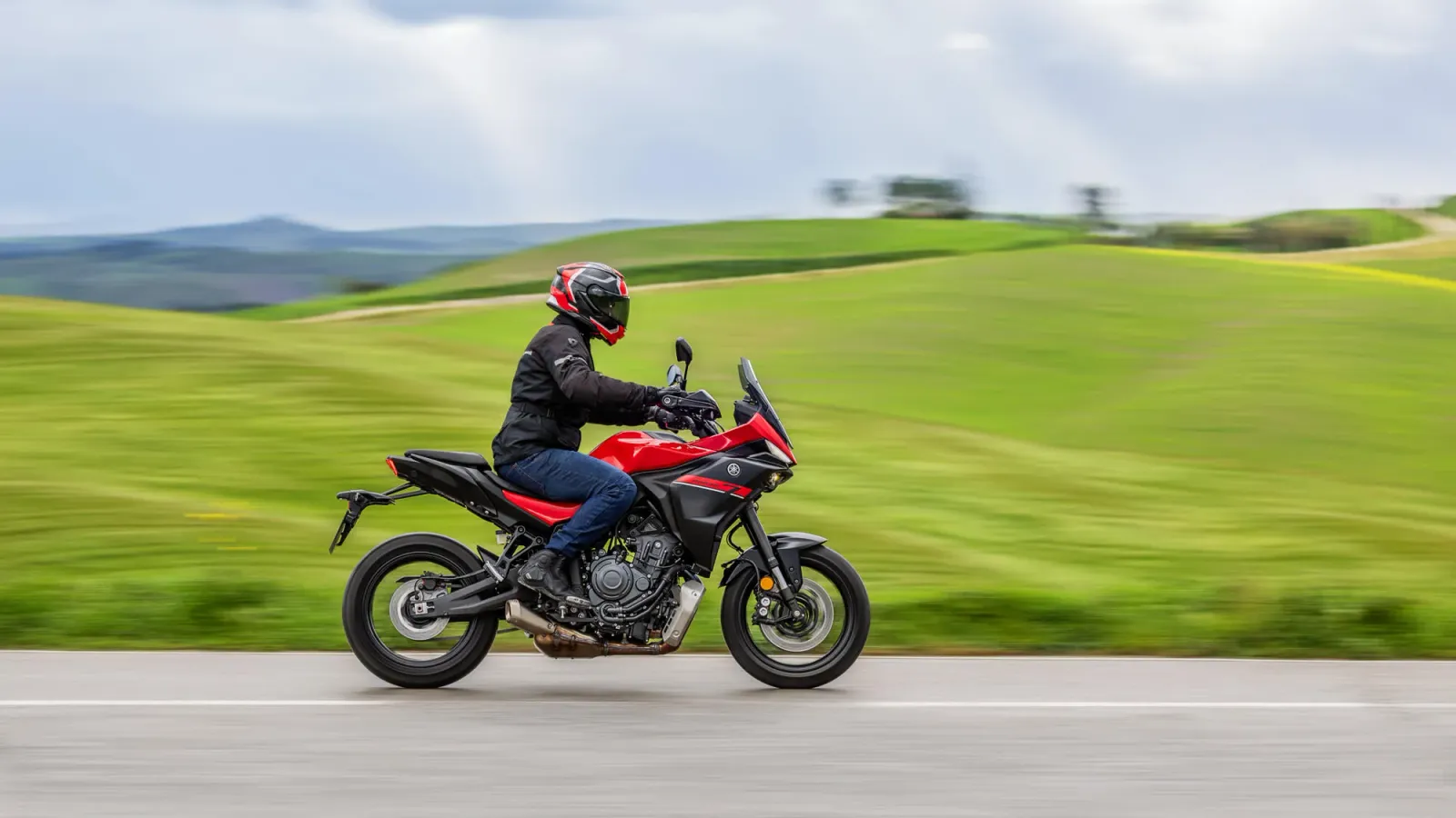Yamaha TRACER 7 4