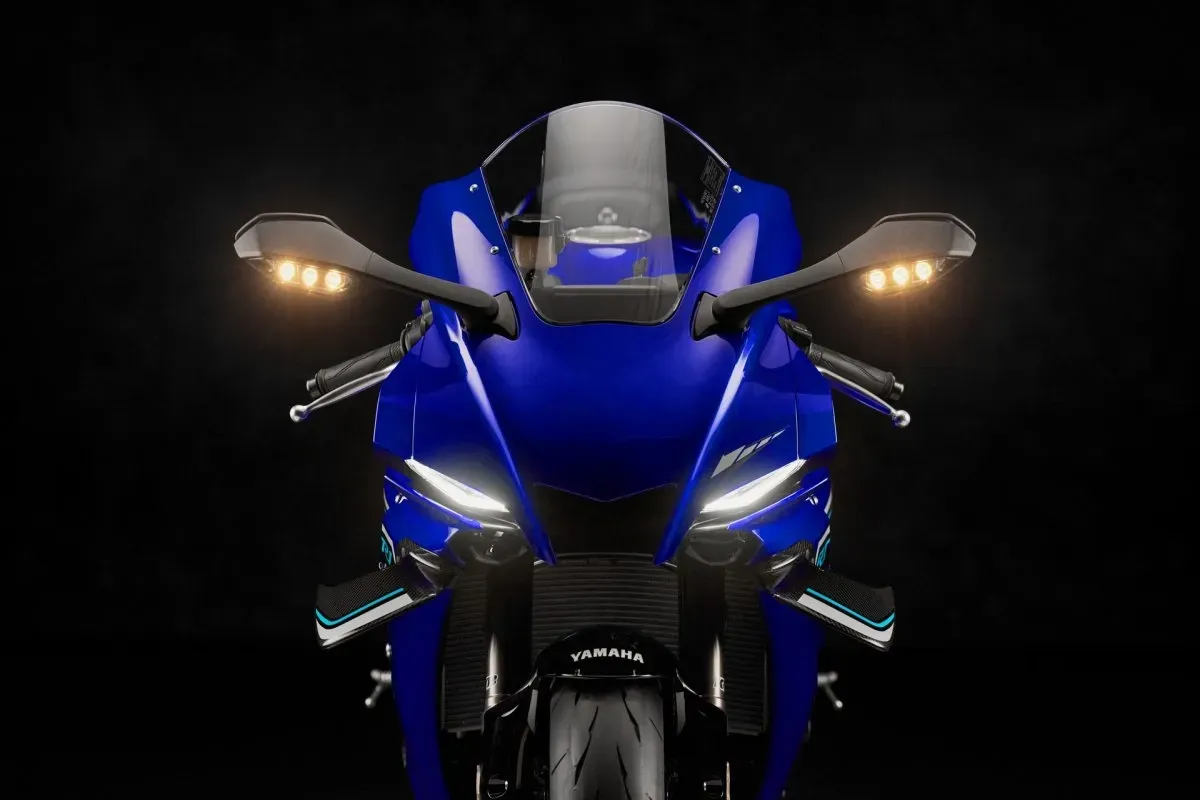 Yamaha YZF-R1 3
