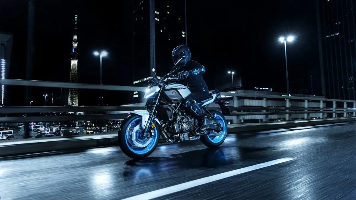 Yamaha MT-07 4